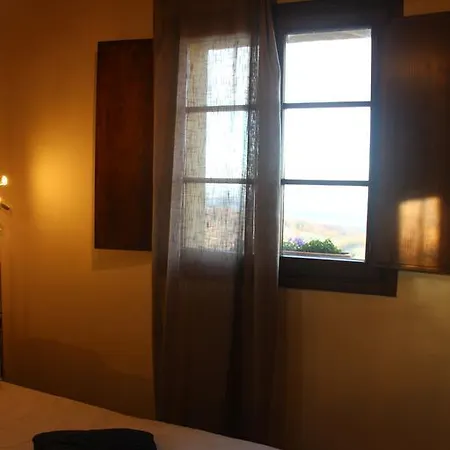 Guest house Da Leo Montefollonico
