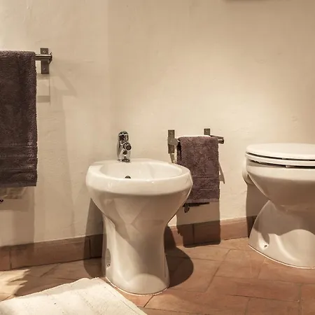 Guest house Da Leo Montefollonico