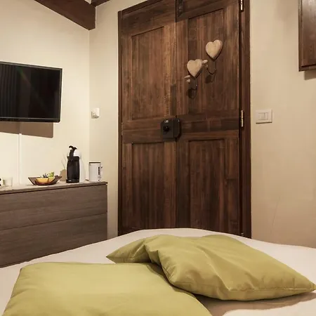 Guest house Da Leo Montefollonico